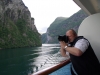 Michael fotograferer indsejlingen til Geiranger